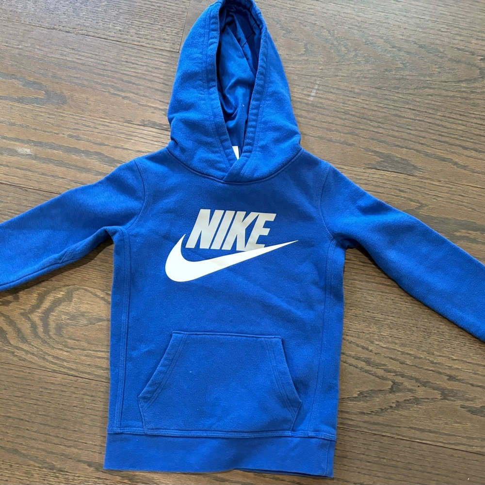 Nike Boys size 5 blue hoodie sweatshirt